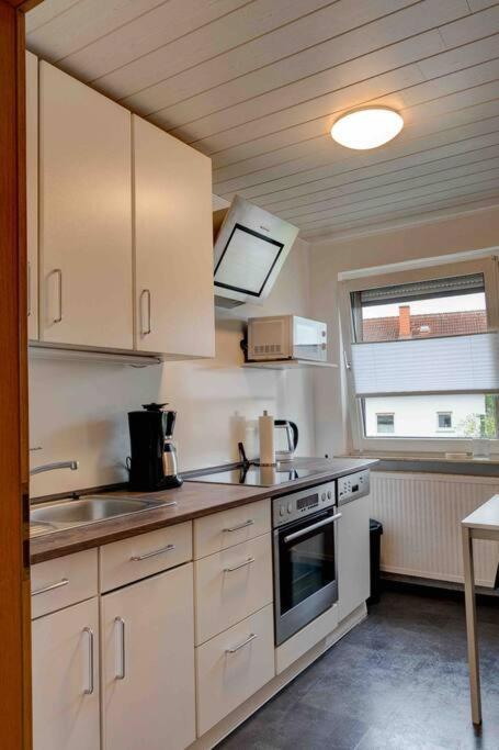 Gemuetliche Wohnung Naehe Alsfeld - Parkplatz Exterior foto